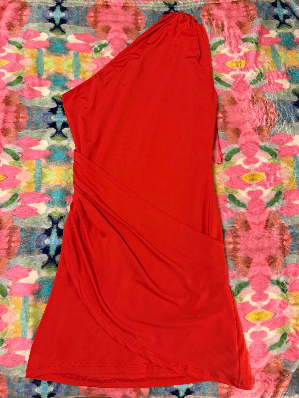 superdown One-Shoulder Mini Dress in Red
